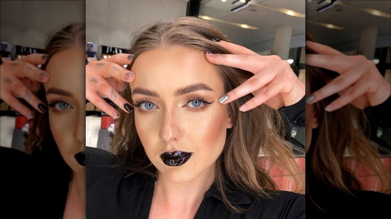 dark black lips makeup style