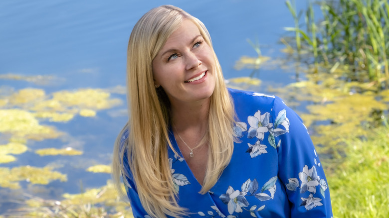 Alison Sweeney in Chronicle Mysteries: The Deep End