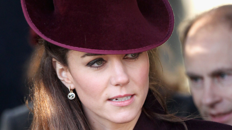 Princess Catherine wears hat outside of church 