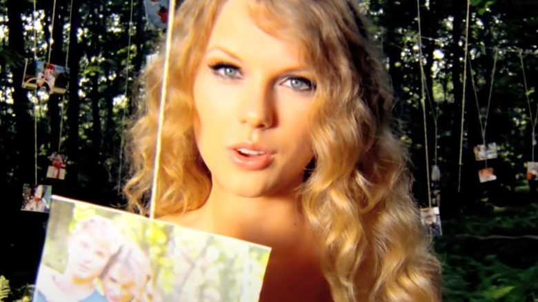 Taylor Swift in music video