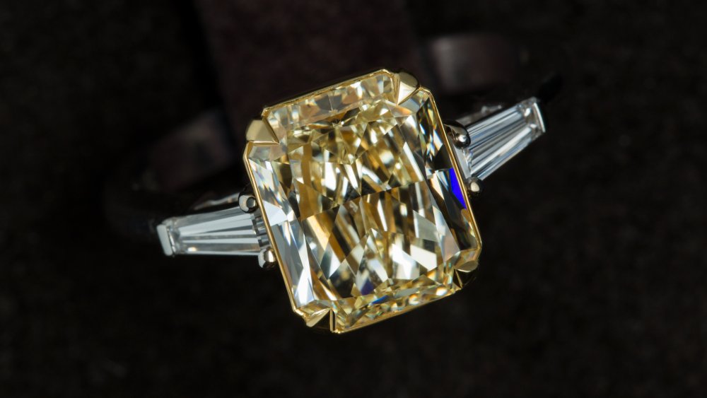 radiant-cut yellow diamond