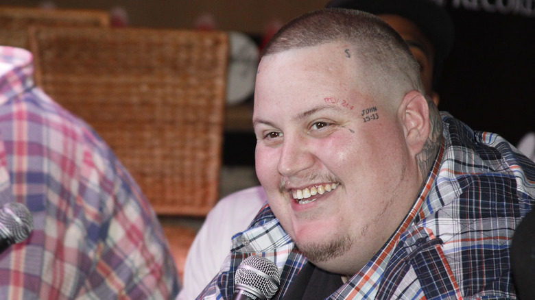 Jelly Roll smiling in 2011