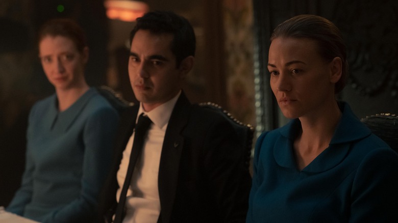 Rose (Carey Cox), Nick (Max Minghella) and Serena (Yvonne Strahovski), shown