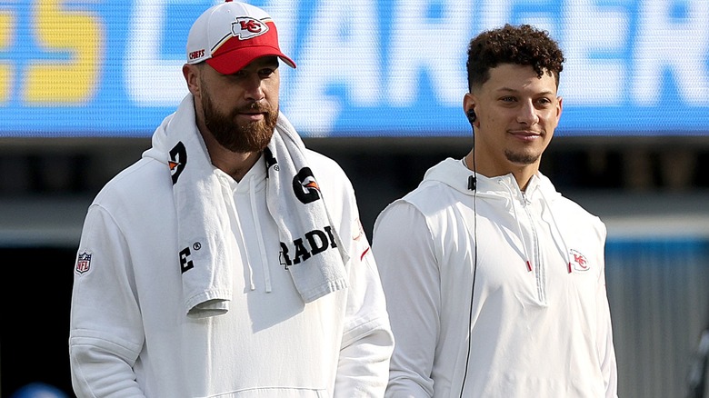 Travis Kelce and Patrick Mahomes during practice