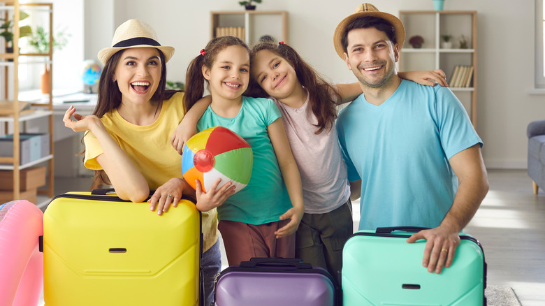 Family preparing for a cruise