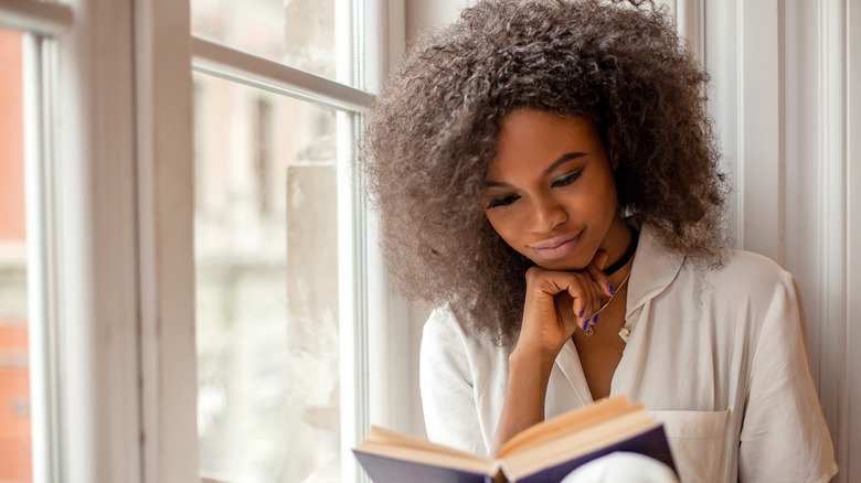 Woman reading