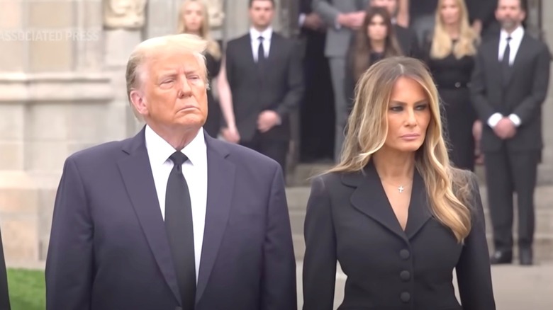 Body language expert examines Donald Trump and Melania Trump