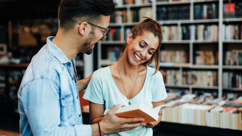 Couple in bookstore