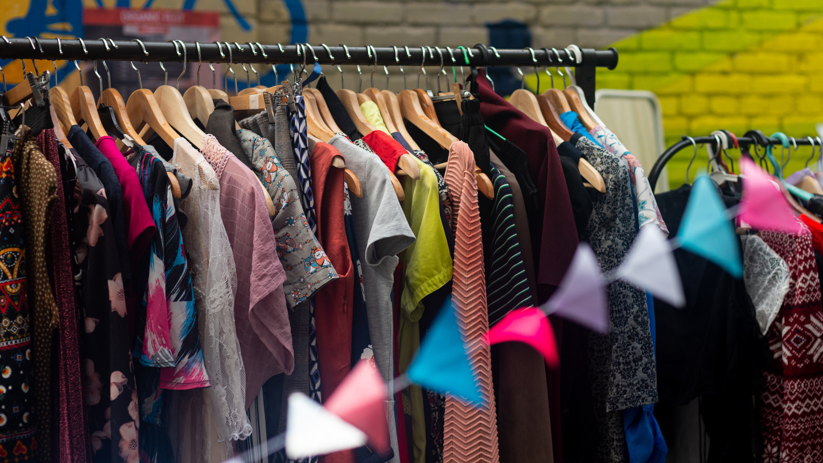 Tips And Fabrics To Avoid In Your Thrift Store Hunt