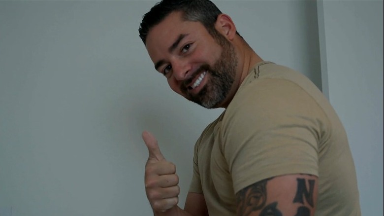 Rico León giving thumbs-up