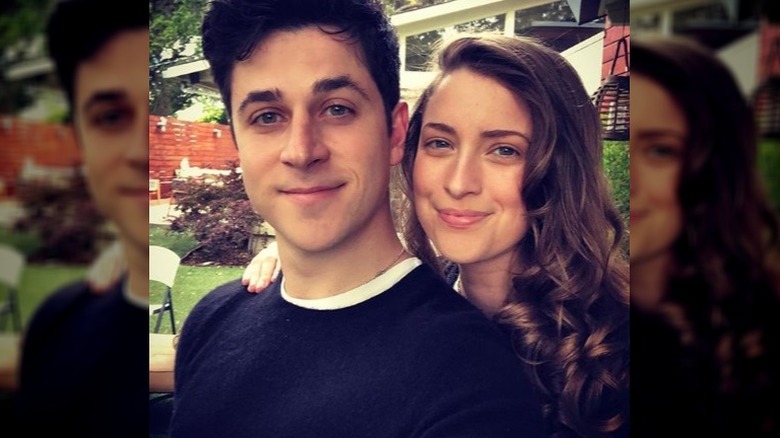 Disney star David Henrie, who's dated regular people