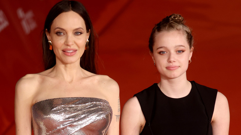 Angelina Jolie, Shiloh Jolie-Pitt together