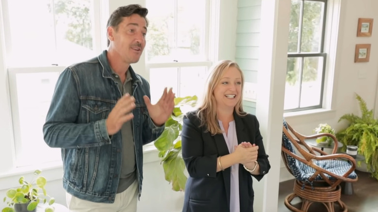 Jonathan Knight appears on Farmhouse Fixer