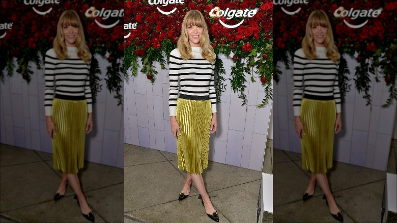 A pleated skirt, a major fashion trend, on Jaime King