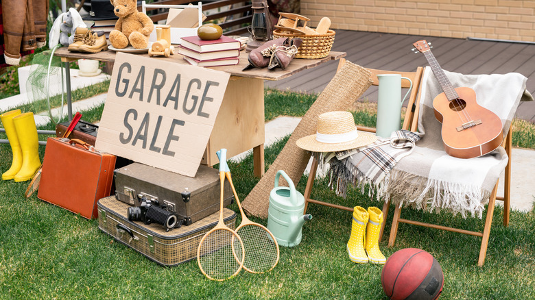 Garage Sale sign