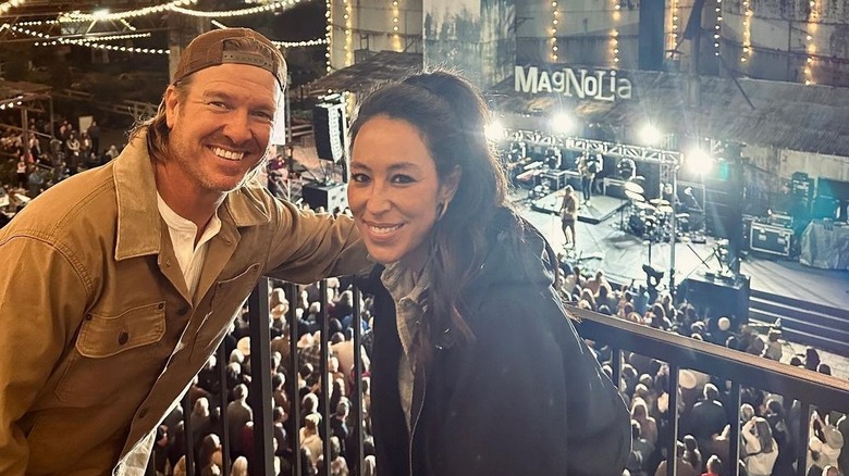 Chip and Joanna Gaines take a selfie