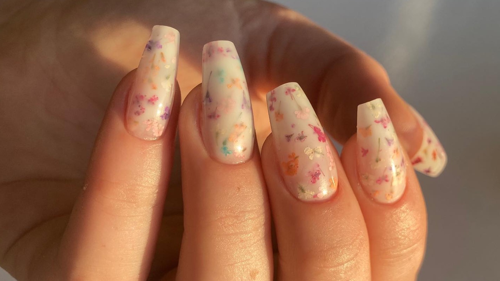 Floral Milk Bath Nails Are The Perfect Spin On The Trendy Look