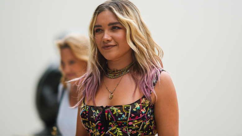 florence pugh with purple ombre hair