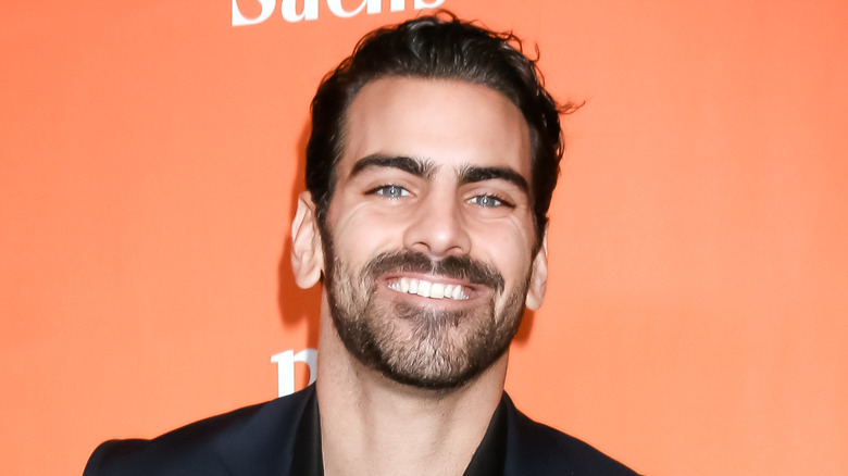 Nyle DiMarco at the red carpet