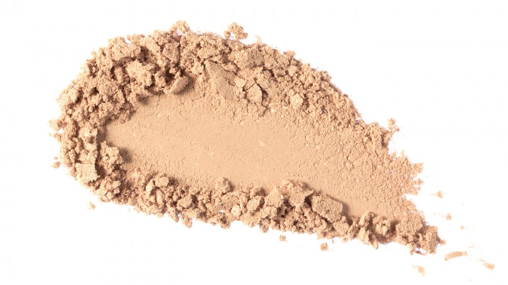 powdered foundation