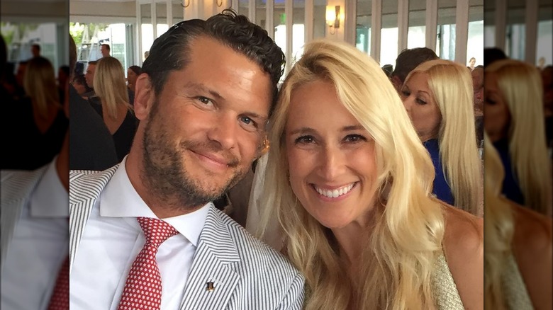 Pete Hegseth and Jennifer Rauchet smiling