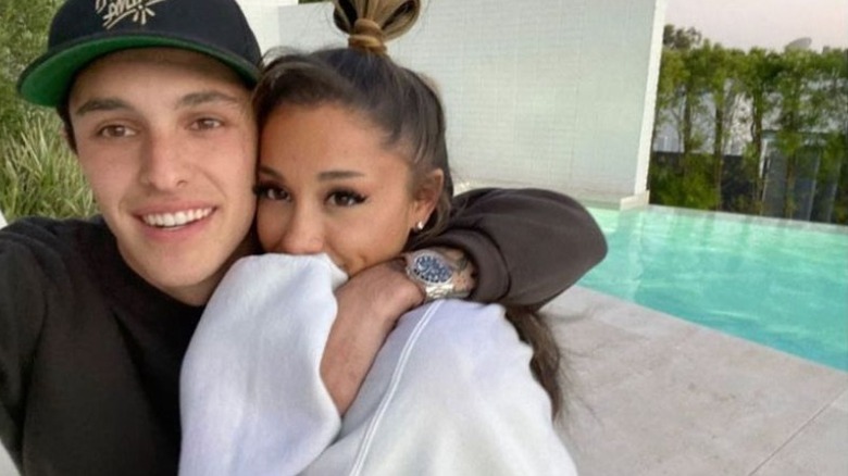 Ariana Grande, Dalton Gomez at home