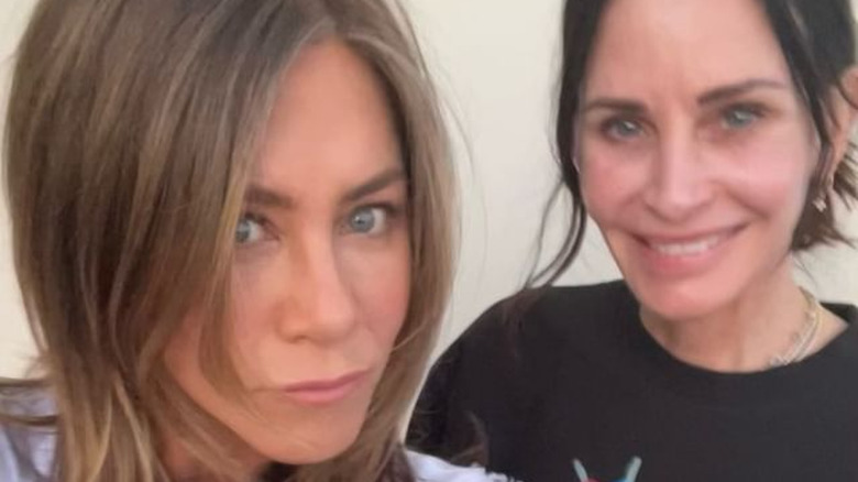 Jennifer Aniston with Courteney Cox