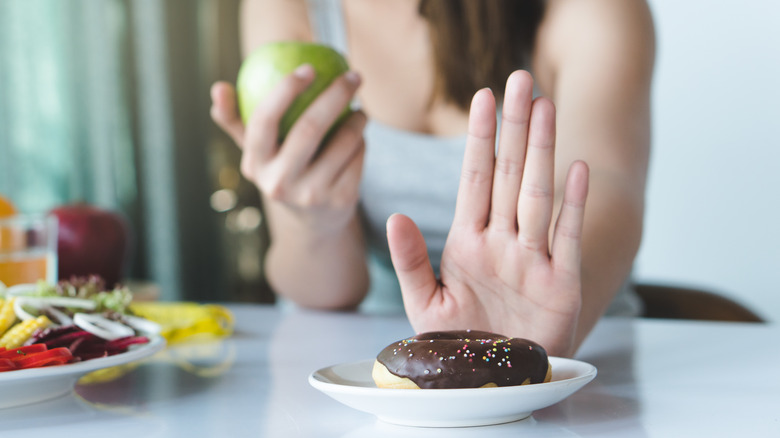 Fructose Vs. Glucose: Which Sugar Is Safer For Diabetics?