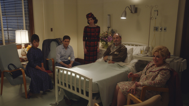 The cast of "The Marvelous Mrs. Maisel" in hospital room