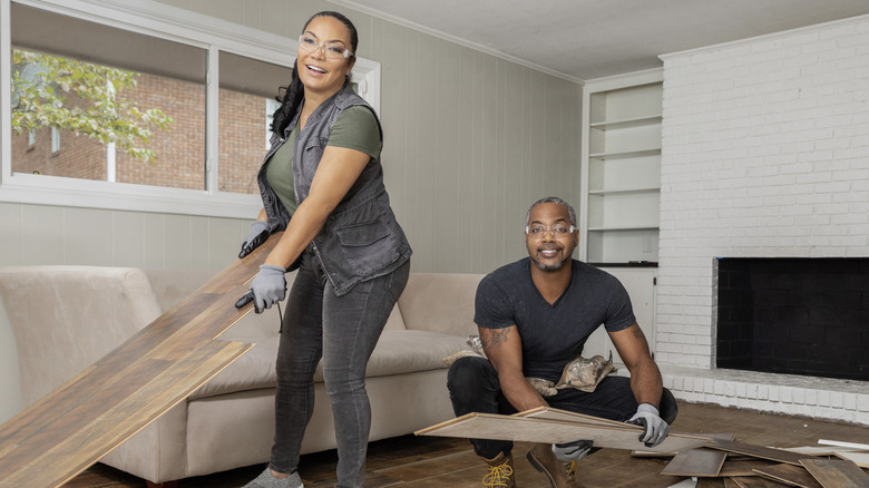 Egypt Sherrod and Mike Jackson doing a renovation