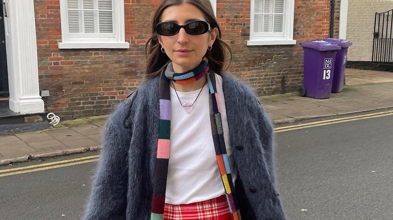 Woman wearing scarf 