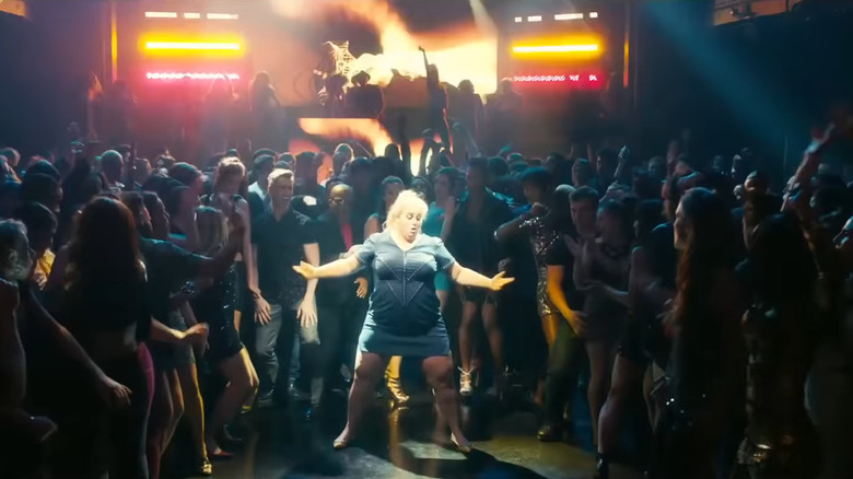 Rebel Wilson dancing