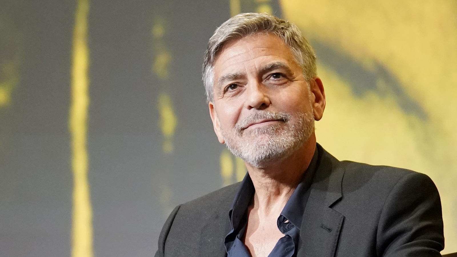 George Clooney's Massive Gift To His Friends Is Turning Heads