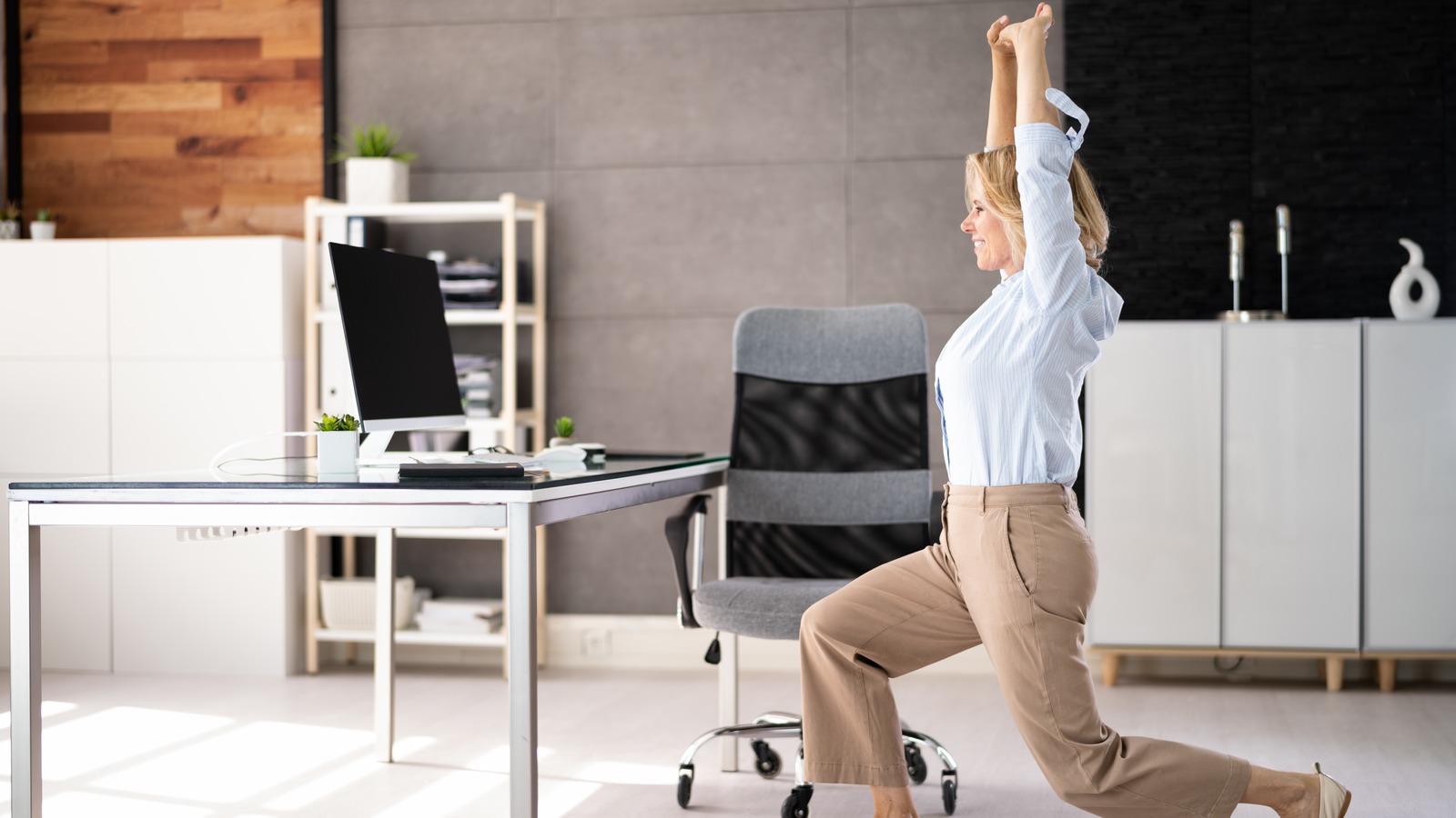 Simple Office Exercises You Can Do at Your Desk