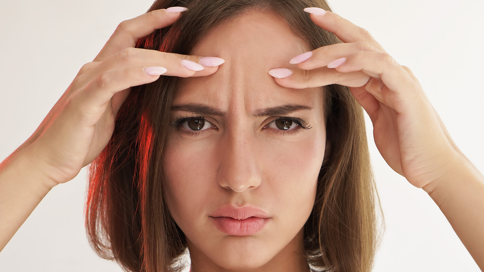 get-rid-of-your-forehead-worry-lines-with-this-simple-tip