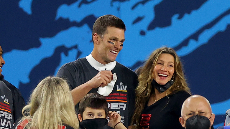 Gisele Bündchen and Tom Brady smiling