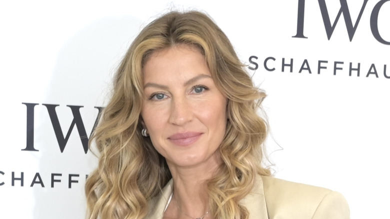 Gisele Bündchen attends the IWC Schaffhausen Live Talk With Gisele Bündchen in Miami Beach, Florida (2023)