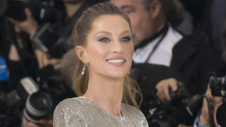 Gisele smiling