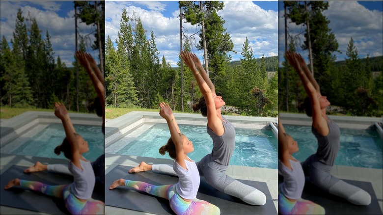 Vivian Brady and Gisele Bündchen doing yoga