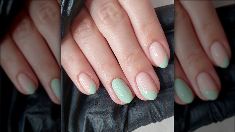 pale green and pink nails