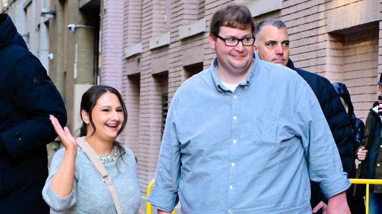 Gypsy Rose Blanchard waving with Ryan Anderson