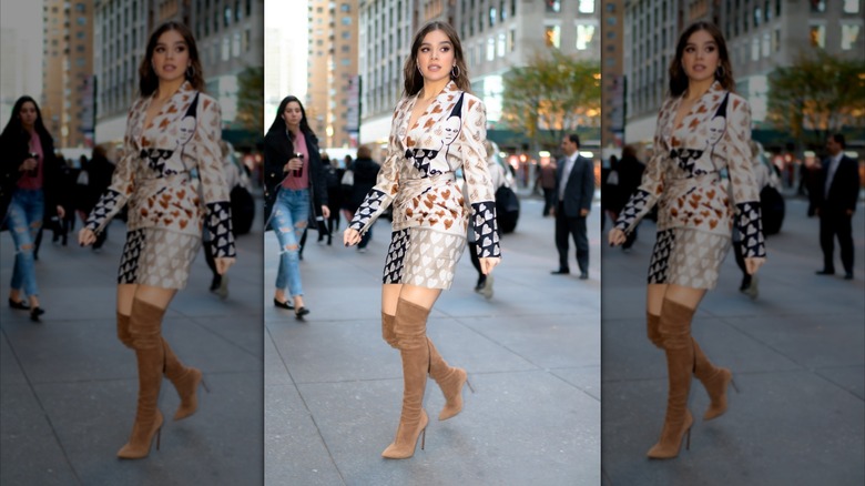 Hailee Steinfeld walking in New York City