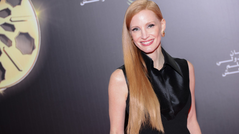 Jessica Chastain with long, layered haircut