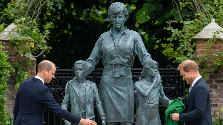 William and Prince Harry unveiling the statue on July 1, 2021