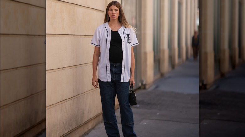 A women in a jersey