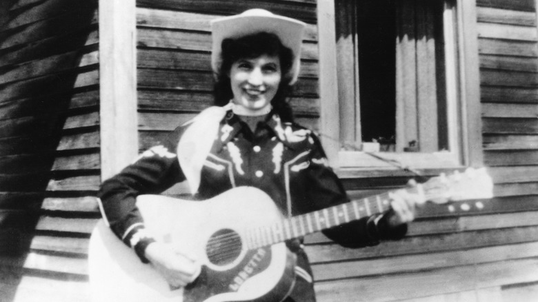 Loretta Lynn with guitar