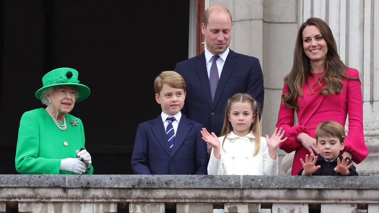 Queen Elizabeth, Prince William, Kate Middleton, Prince George, Princess Charlotte & Prince Louis