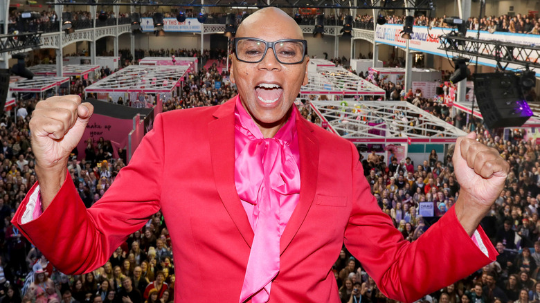 RuPaul Charles poses at Drag Con