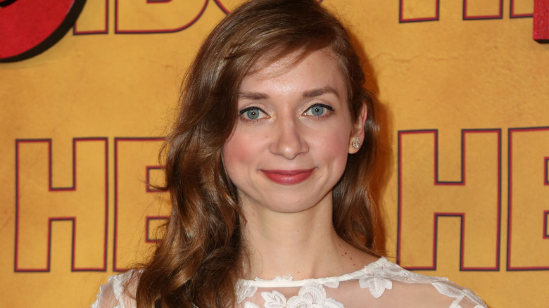 lauren lapkus on a red carpet