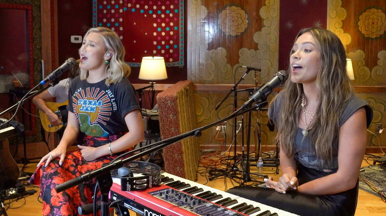 Maddie & Tae performing